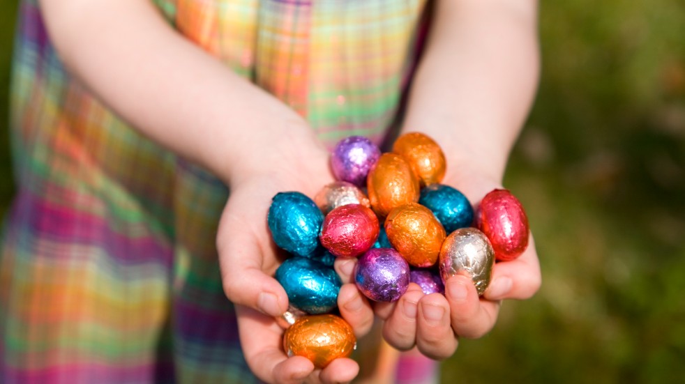 hands holding easter eggs